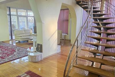 Casă cu 6 camere în 22 Decembrie - 5