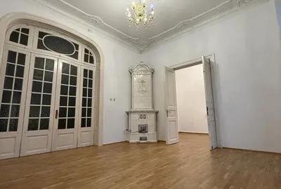 Spațiu comercial, de 200 mp, în Domenii