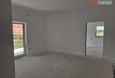 Apartament cu 2 camere decomandat în Bucovăț (Remetea Mare) - 1