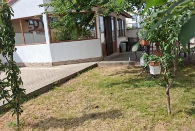 Casă cu 4 camere în Central - 2
