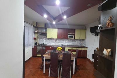 Apartament cu 3 camere decomandat, mobilat în Drumul Taberei - 3