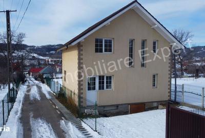 Casă cu 4 camere în Șuici - 9