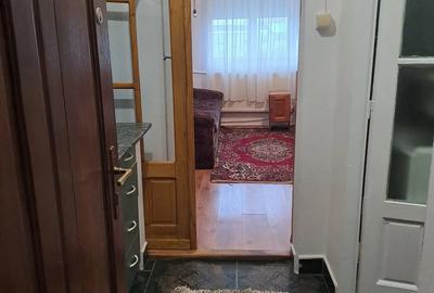 Vand Garsoniera Zona Rogerius - 5