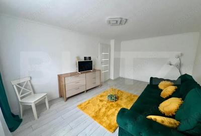 Apartament cu 3 camere semidecomandat în Central