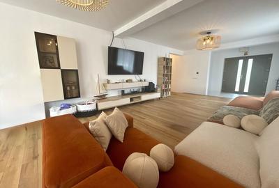 Casă cu 4 camere în Sadu - 2