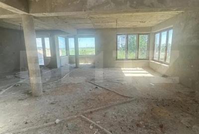 Casă cu 7 camere cu Teren 2600 Mp în Rădăuți - 2