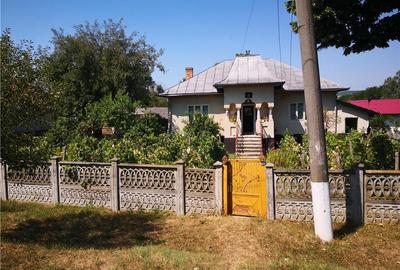 Casă cu 4 camere cu Teren 2000 Mp în Sinești - 4