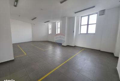Spațiu comercial, de 828 mp, în 1 Mai - 1