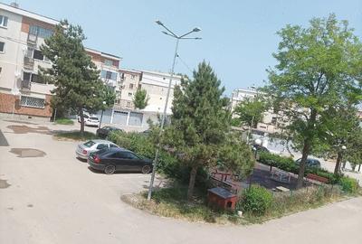 Apartament cu 3 camere decomandat în Sud - 5