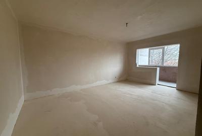 Apartament cu 3 camere decomandat în Centru Civic - 1