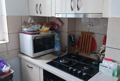 Apartament cu 4 camere decomandat în Central - 3