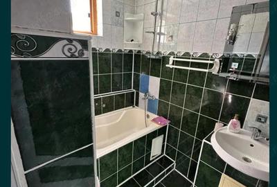 Apartament cu 3 camere decomandat în Școlilor - 2