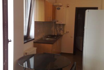 Garsonieră decomandată în Jiului - 5