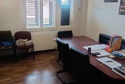 Casă cu 10 camere cu Teren 192 Mp în Colentina - 6