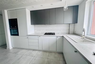 Apartament cu 3 camere semidecomandat, mobilat în Central - 10