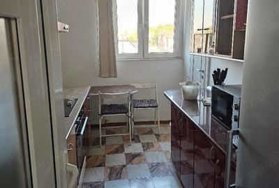 Dau in chirie ap 3 cam et 2 Spital Judetean , Su 75 mp, dec, mobilat dotat, ocupabil imediat. - 11