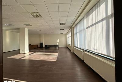 Spațiu comercial, de 126 mp, în Central - 10