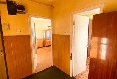 Apartament cu 3 camere decomandat în Central - 9