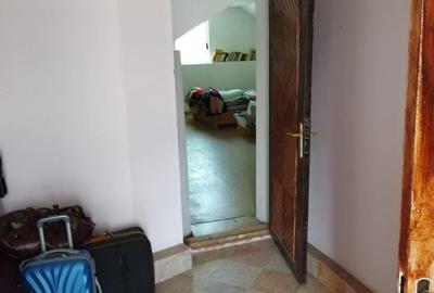 Casă cu 4 camere cu Teren 375 Mp în Ciritei - 15