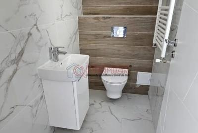 Casă cu 4 camere cu Teren 70 Mp în Central - 2