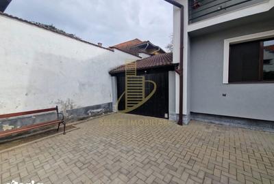 Casă cu 5 camere cu Teren 367 Mp în Central