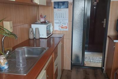 Apartament cu 3 camere decomandat în Central - 3