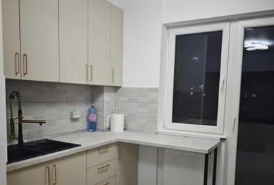 Garsonieră în Apărătorii Patriei