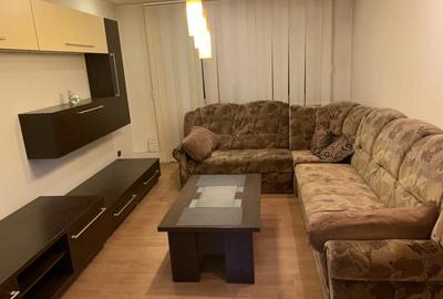 Apartament cu 3 camere decomandat în Central - 1