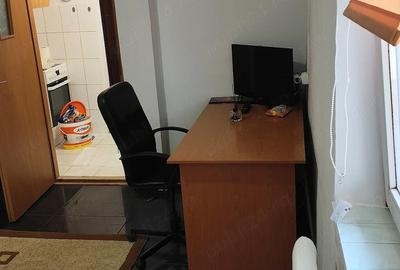 Garsonieră decomandată în Buziașului - 3