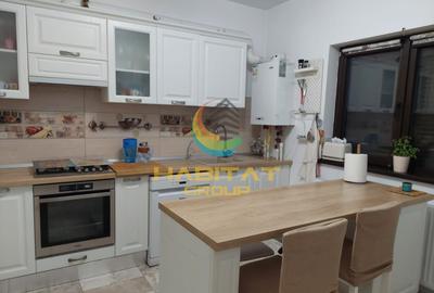 Duplex cu 7 camere cu Canalizare în Exterior Est - 2