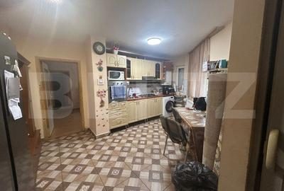 Apartament 3 camere, 66,21mp,Zona Micro 16. - 11