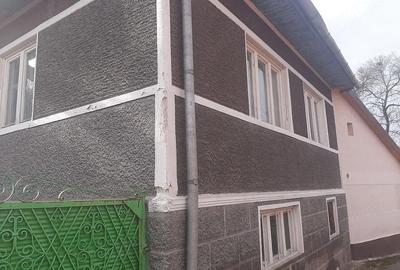 Casă cu Teren 1740 Mp în Livadia - 4