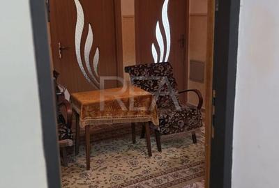 Apartament cu 4 camere decomandat în Gorjului