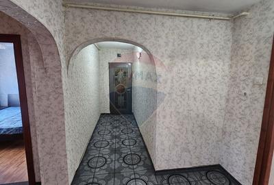 Apartament 3 camere de vanzare - Zona 1 Decembrie, Piatra Neamt - 7