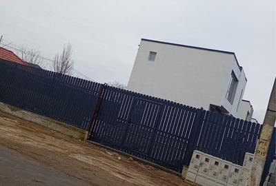 Casă cu 3 camere în Central