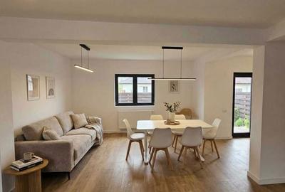 Apartament cu 4 camere decomandat în Central