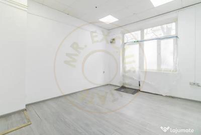Spațiu comercial, de 17 mp, în Eroii Revoluției - 2