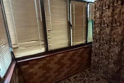 Apartament cu 4 camere decomandat în Central - 3