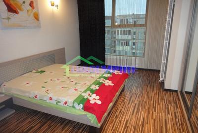 Apartament cu 3 camere decomandat în Km 5 - 18