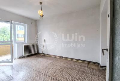 Apartament cu 3 camere | 2 bai | Decomandat | Balcon | Piata Zorilor