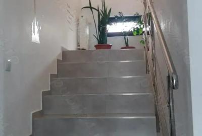 Casă cu Teren 465 Mp în Central - 3