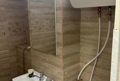 Garsonieră decomandată în UTA - 5