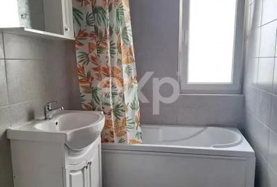Apartament cu 3 camere semidecomandat în Florești - 2