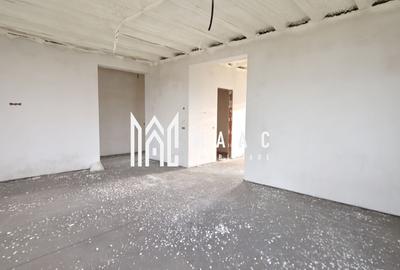 Duplex cu 3 camere cu Canalizare în Cristian - 2