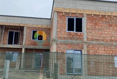 Casă cu 4 camere cu Teren 125 Mp în Dancu - 9