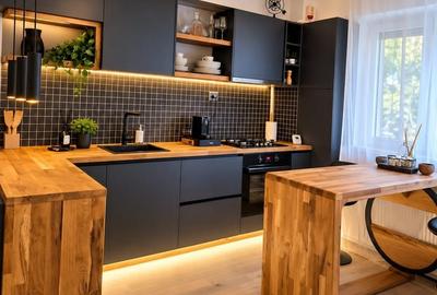 Apartament cu 2 camere semidecomandat în 1 Decembrie 1918