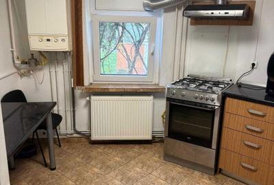 Spațiu comercial, de 54 mp, în Dacia - 3