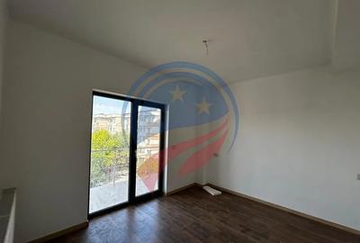 Garsonieră decomandată în 1 Mai - 1