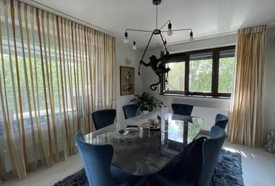 REV2002733 Domenii - Vila impunatoare aproape de Biserica Casin REV2002733 Domenii - Vila impunatoare aproape de Biserica Casin - 5