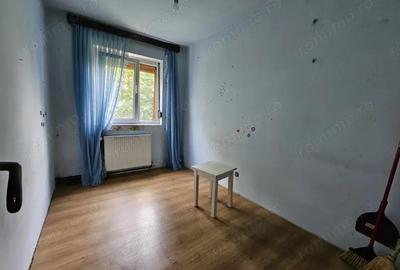 4 camere. Etaj intermediar. Centrala proprie - 2